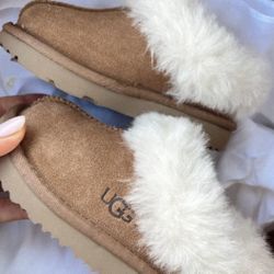 UGG Moraene Slipper - NWOT