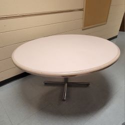 Round Table