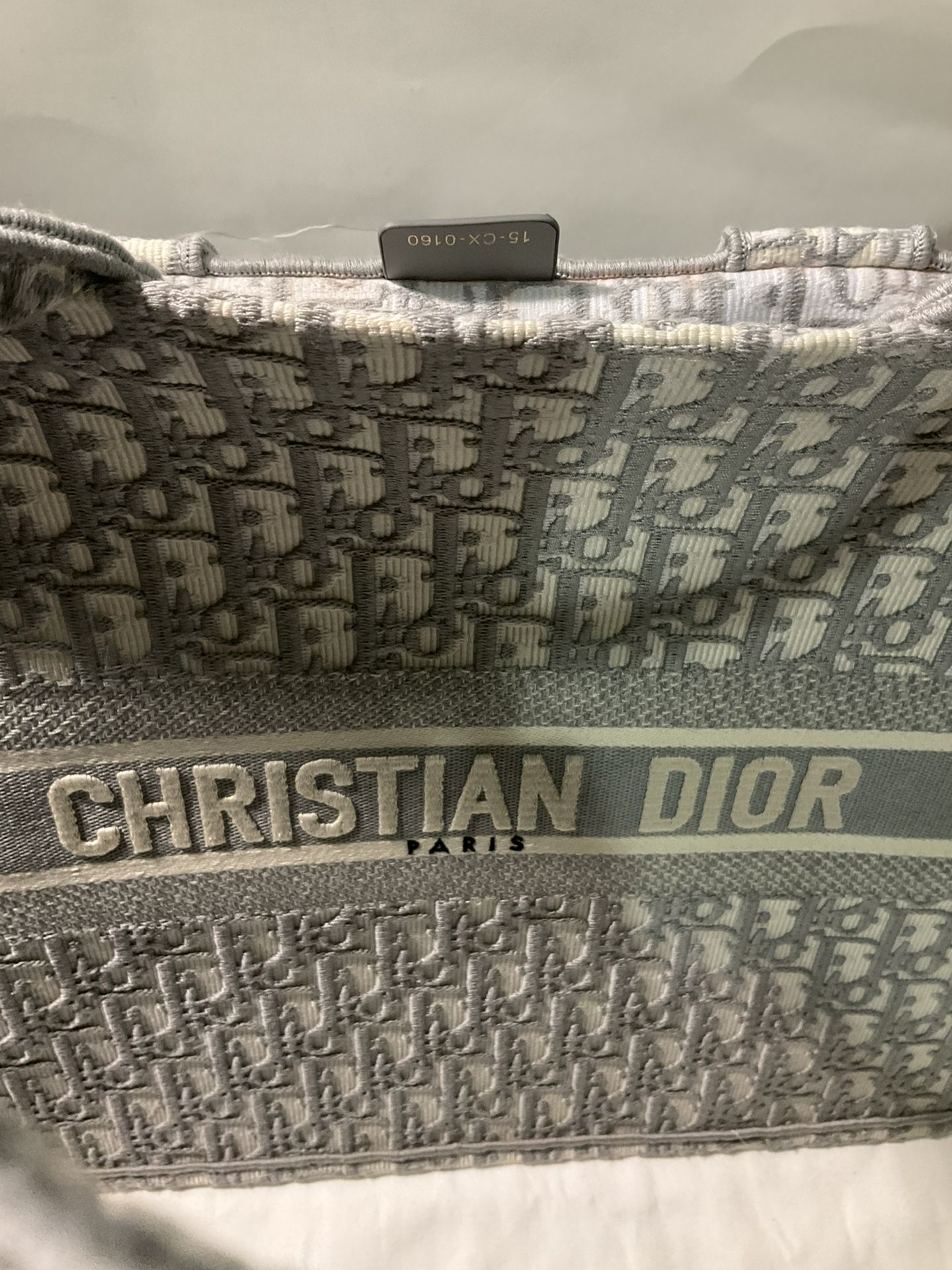 Christian Dior Bag Tote Medium for Sale in Bedford Hills, NY - OfferUp
