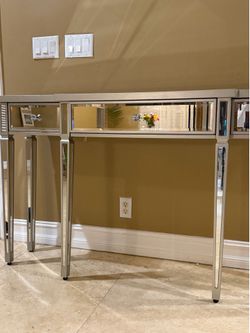 Mirrored Console Table with Crystal Knobs