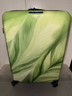 Verage Hardside Spinner Luggage – Green Leaf Print