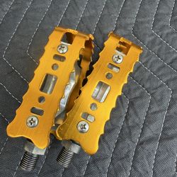 Nos Ttk Bmx pedals 1/2 inch.  Gold