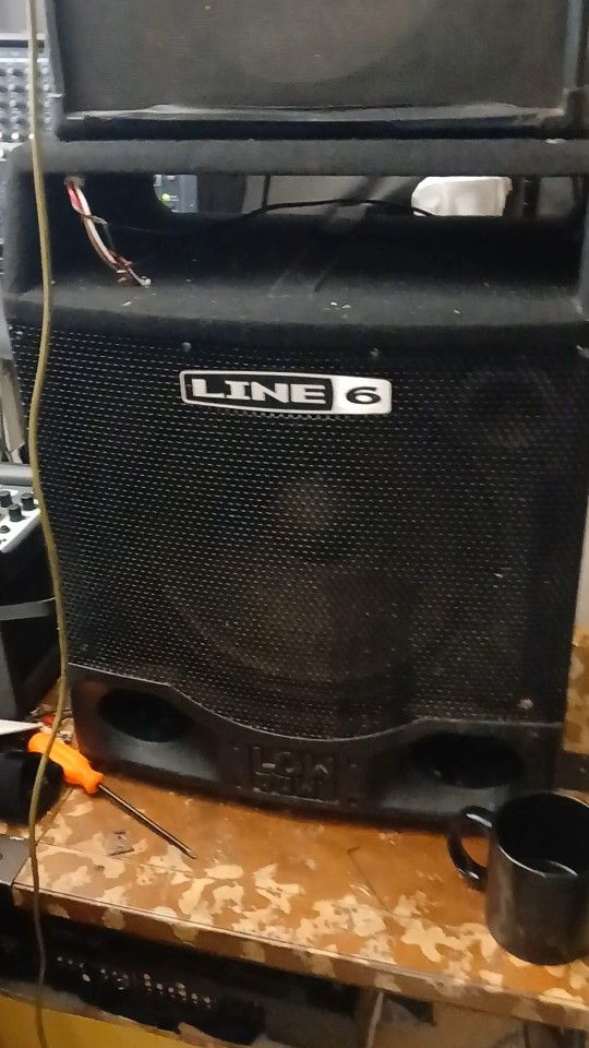 Line Six Speaker/cabinet 