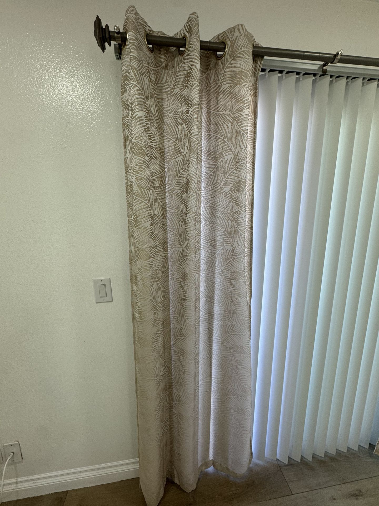 4 Panel Golden Leaf Curtains & 2 Adjustable Length Curtain Rods