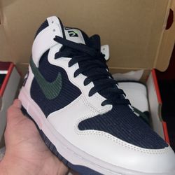 Nike Dunk High Size 9.5