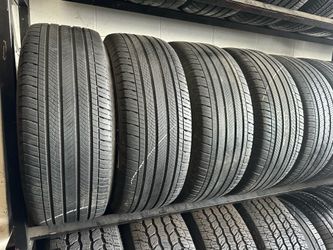 SET OF TIRE 265 65 18 MICHELIN 85% LIFE