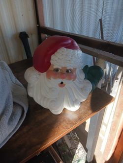 Wind Up Mechanical Santa Porcelain Musical Figurine Put It On