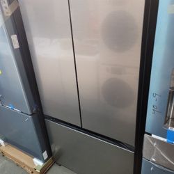 🚨 New Samsung - 27 cu. ft. 3-Door French Door Counter Depth Smart Refrigerator RF27CG5010S9