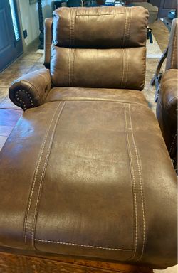 Power Chase Recliner