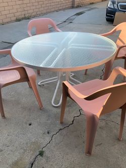 Round table