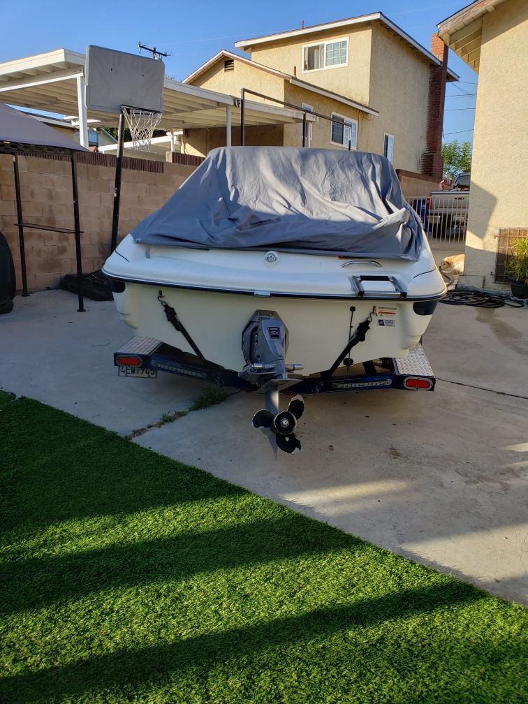 2005 seaswerl clean .Volvo Penta 6