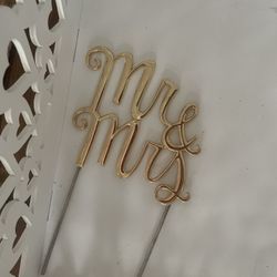 Free Wedding Card Box And Cake Topper 
