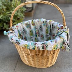 Per Bike Wicker Basket Carry 15” High X 18” Wide With Liner And Pillow