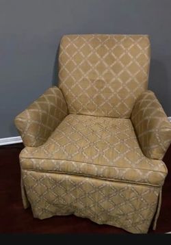 Thomasville armchair diamond lattice pattern