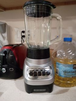 Black+Decker Countertop Blender with Glass Jar