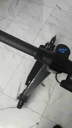 GXL V2 Lightweight Scooter (50% off)