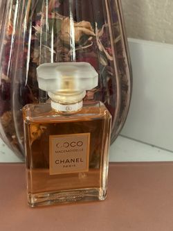 Coco mademoiselle Chanel Paris