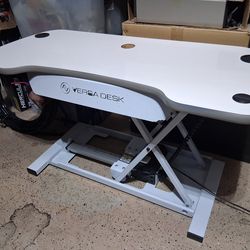 Versa Desk Power Adjustable Laptop PC Desk