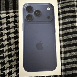 Apple iPhone 17 Pro Deep blue 256gb Unlocked I Can Deliver 