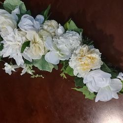 New Wedding Backdrop Swag White_Ivory