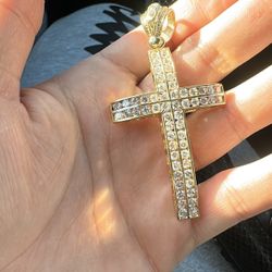 10k Big Cross Pendant 