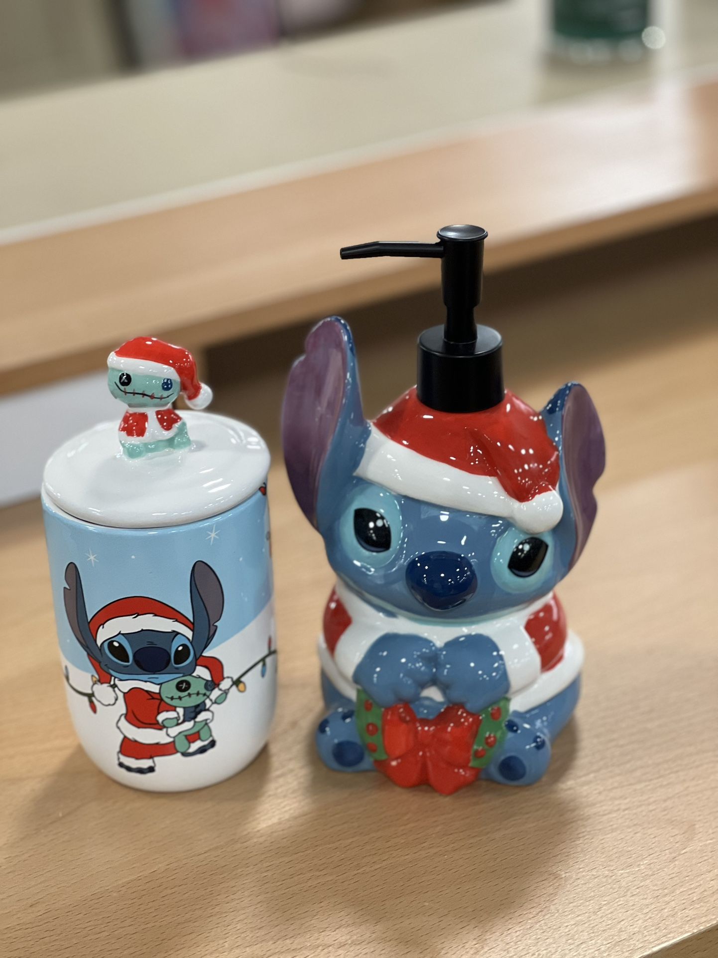 stitch bathroom set of 2