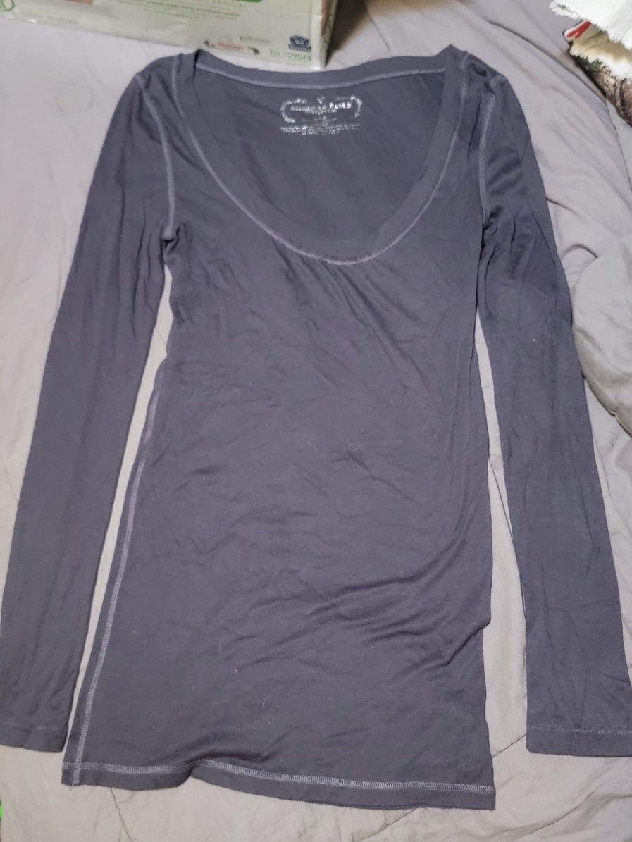 American Eagle Long Sleeve