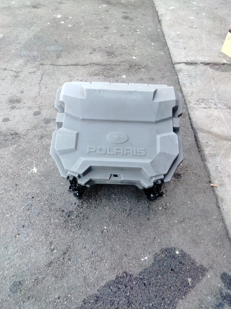 Polaris Ice Cooler 