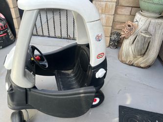 Little tykes coupe car