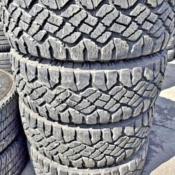 275/65/20 Goodyear vendo un set de llantas usadas excelente condiciones de vida las 4 ✅🤩I am selling a set of used tires, all 4 in excellent living c