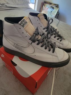Nike Blazers(size 12) DV7194-100