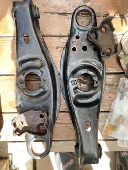 Control arms For Mid Dodge Van 71-77 B100 B200