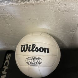 Wilson, soft play technology volleyball white color