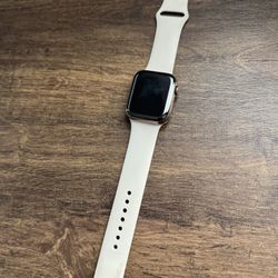 Apple Watch Series 5 44 mm stainless steel ceramic case sapphire crystal GPS LTEWR 50 mm