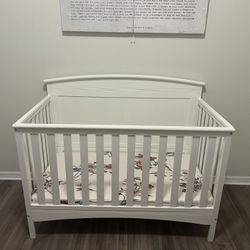 Crib and Dresser w/ Changing Table