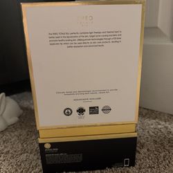 Eneo Totale skin rejuvenation blue light therapy wand