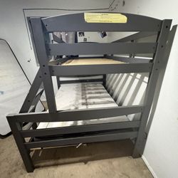Bunk Beds(twin&queen)