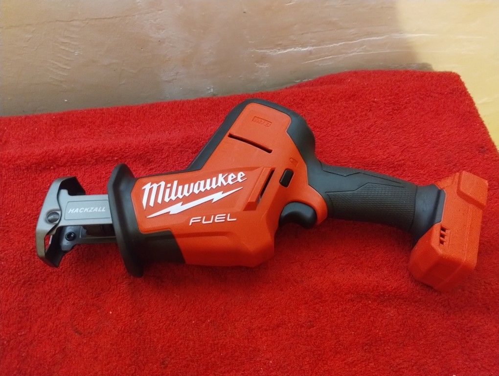 M18 Milwaukee Fuel Hacksaw TOOL ONLY $$135