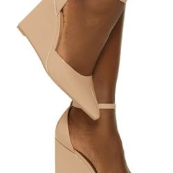 Classy Nude Colored Wedge Shoes