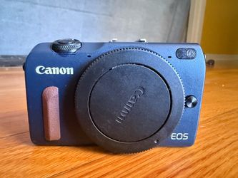 📸 Canon EOS M2 Mirrorless Camera Body – $100 FIRM