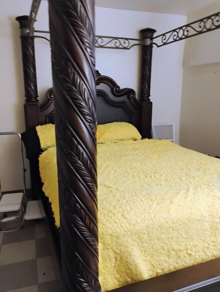 Large Canopy Bed Frame