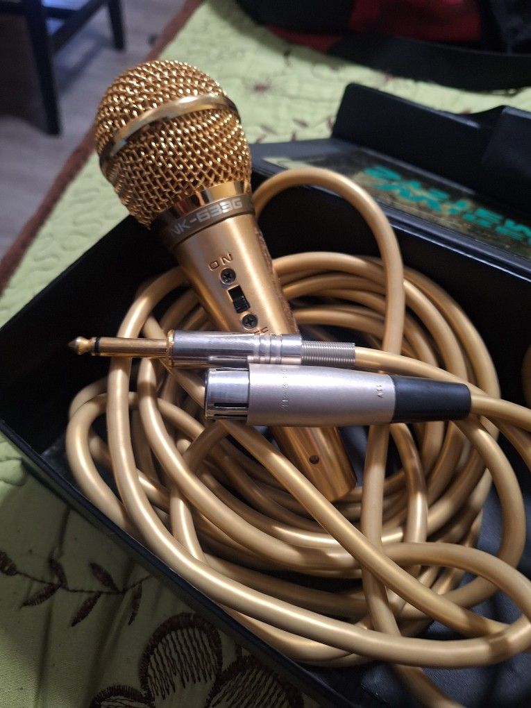 All Gold MICROPHONE Brand New Nk-633g Works Good Sounds Great Rappers Must Have