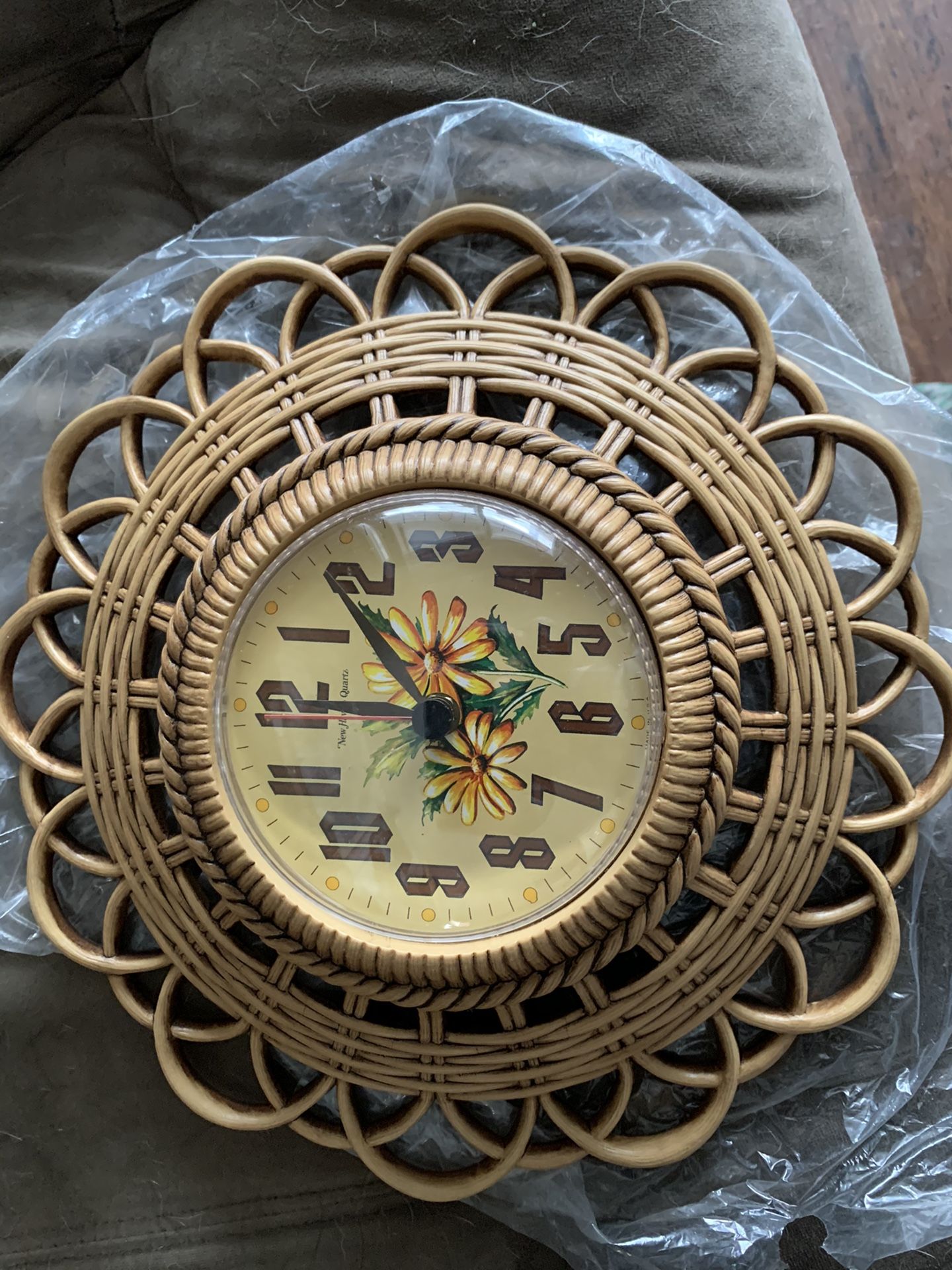 Quarts wall clock