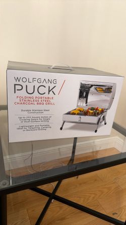 Portable stainless steel BBQ