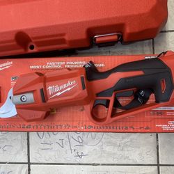 Milwaukee M12 Pruning Shears 