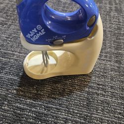 Pretend Play At Home Working Kitchen Hand Mixer 