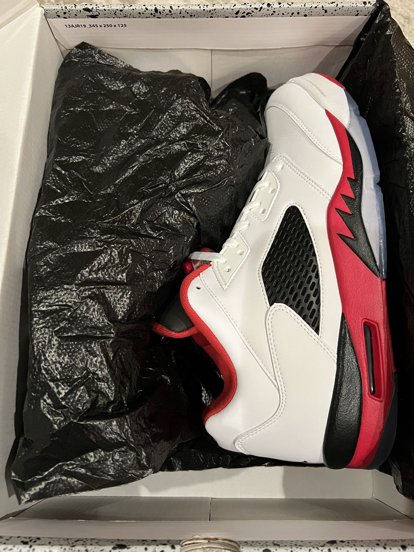 Jordan 5 Retro Low ▫️ Fire Red ▫️ Size 11
