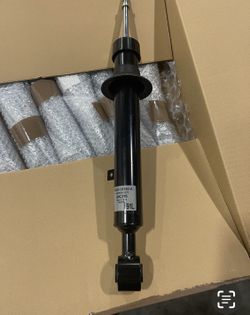 Shock Absorber. Toyota