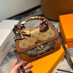 Woman's Small Clutch Bag 