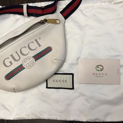 Gucci Fanny Pack W/ Card And Dust Bag